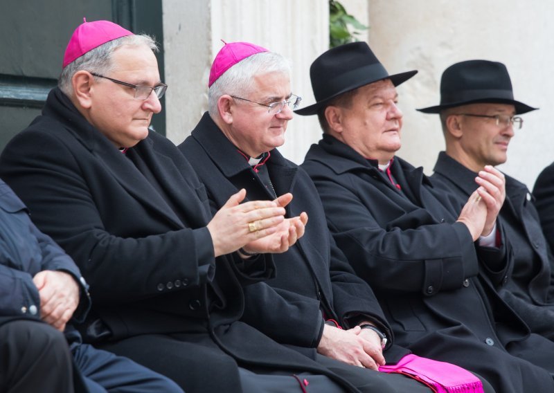 Katoličku crkvu trese skandal, a hrvatski biskupi šute. Svi osim jednog: Je li vrijeme za konačno čišćenje?