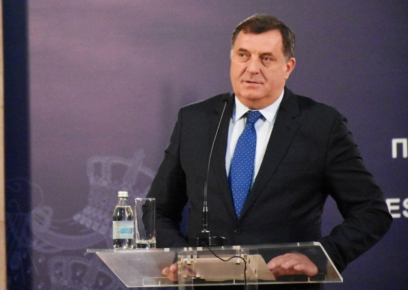 Dodik kao novi član Predsjedništva BiH prvo prisegnuo u Republici Srpskoj