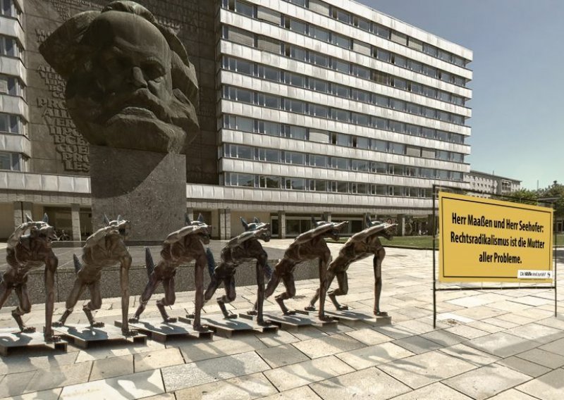 U Chemnitzu postavljeni kipovi vukova s uzdignutim desnicama, evo o čemu je riječ