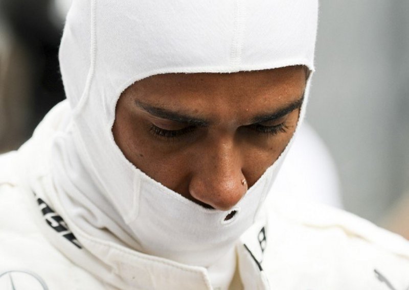 Hamilton promijenio sport i umalo nastradao: Bolje da se drži četiri kotača...