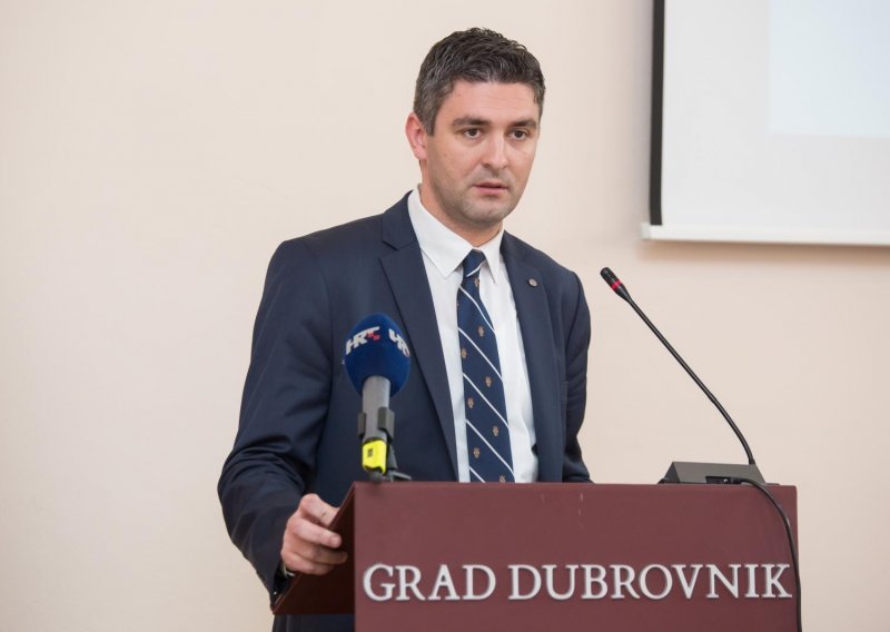 Dubrovački gradonačelnik Franković vratio sve ovlasti svojoj zamjenici