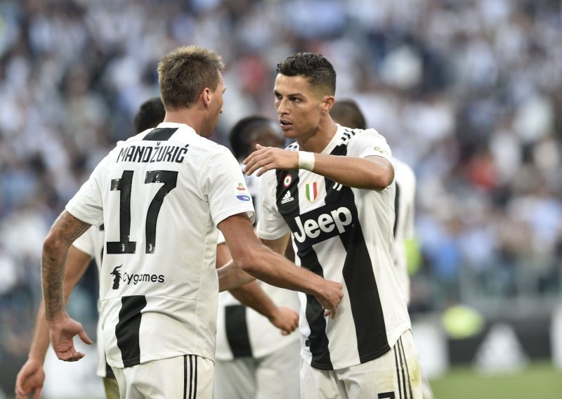 Cristiano Ronaldo 'slaže' momčad Juventusa za sljedeću sezonu; hoće li Mandžukić 'izvisiti'?