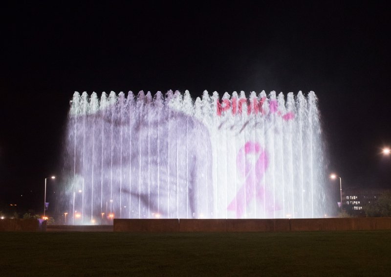 I ove godine zagrebačke fontane bit će osvjetljenje ružičastom bojom povodom borbe protiv raka dojke