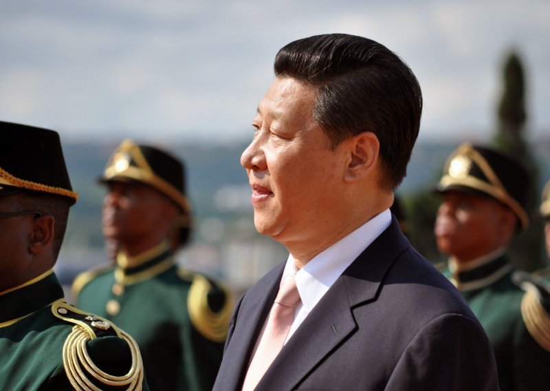 Xi Jinping otvorio orijaški most koji povezuje Hong Kong, Macao i kontinentalnu Kinu