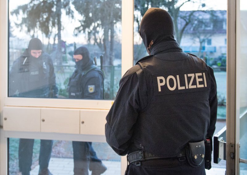 U Njemačkoj 11 osoba uhićeno zbog planiranja islamističkog terorističkog napada
