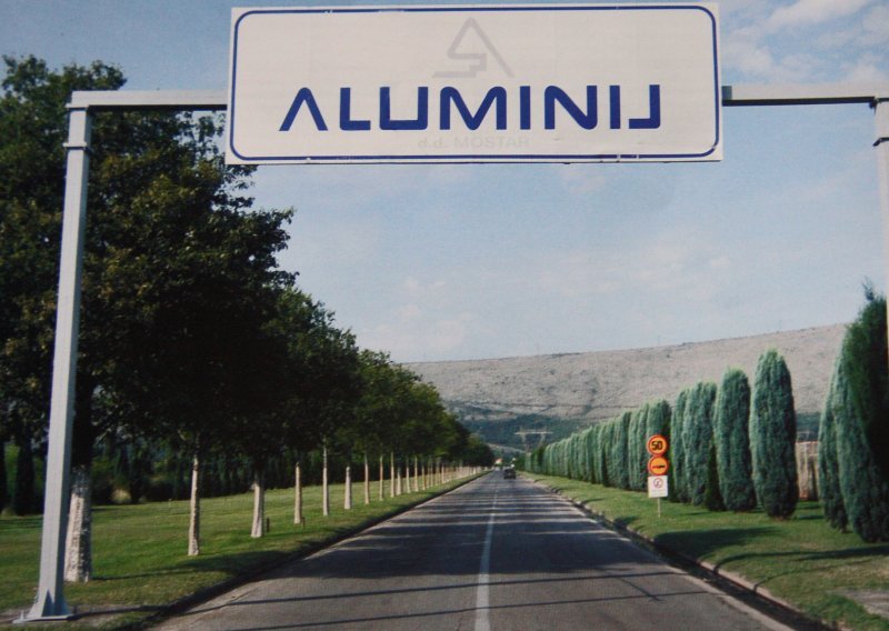 Glencore želi kupiti posrnuli mostarski Aluminij