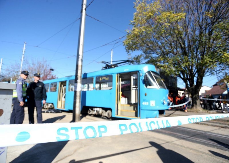 Zbog prometne nesreće obustavljen tramvajski promet Savskom ulicom u Zagrebu