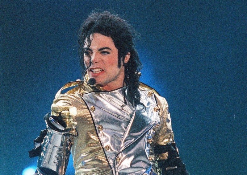 Jakna Michaela Jacksona prodana na aukciji za gotovo dva milijuna kuna