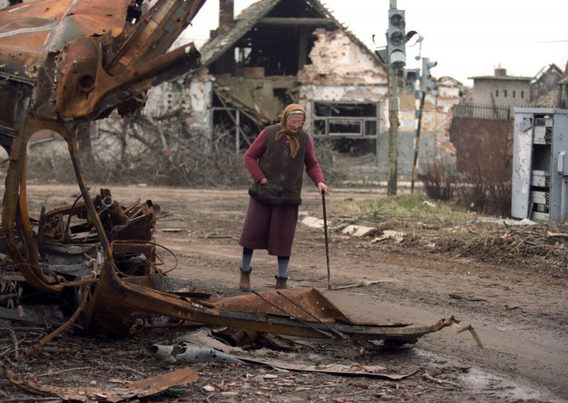 [FOTOPRIČA] Osamdeset sedam dana užasa: Prisjetite se opsade Vukovara kroz rijetko viđene fotografije