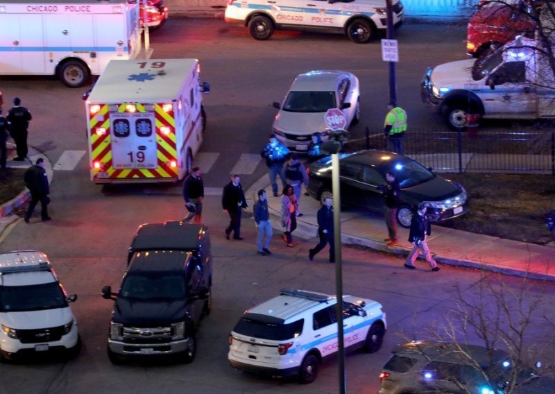 U pucnjavi u čikaškoj bolnici četvero mrtvih, uključujući i napadača