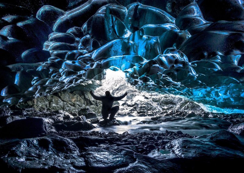 Ledene pećine širom svijeta neopisivo su lijepe