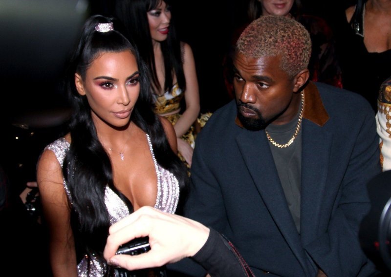 Godina nije mogla bolje početi: Kim Kardashian i Kanye West u iščekivanju četvrtog djeteta