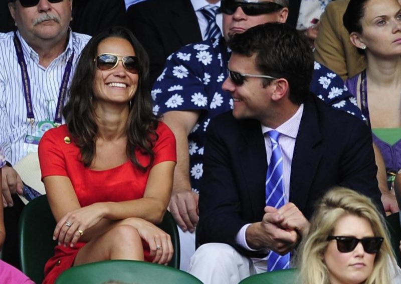Pippa Middleton na Wimbledonu s dečkom Alexom Loudonom