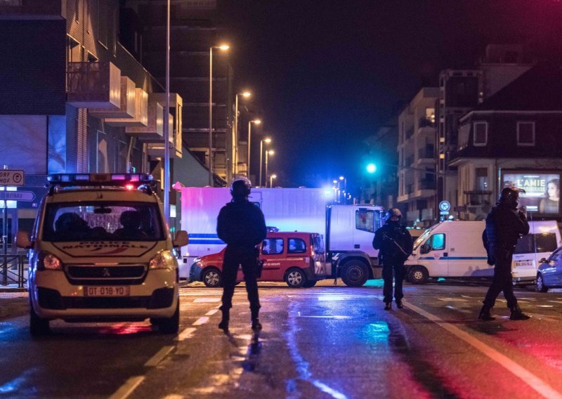 Lov na strasburškog terorista nastavljen u istočnoj Francuskoj