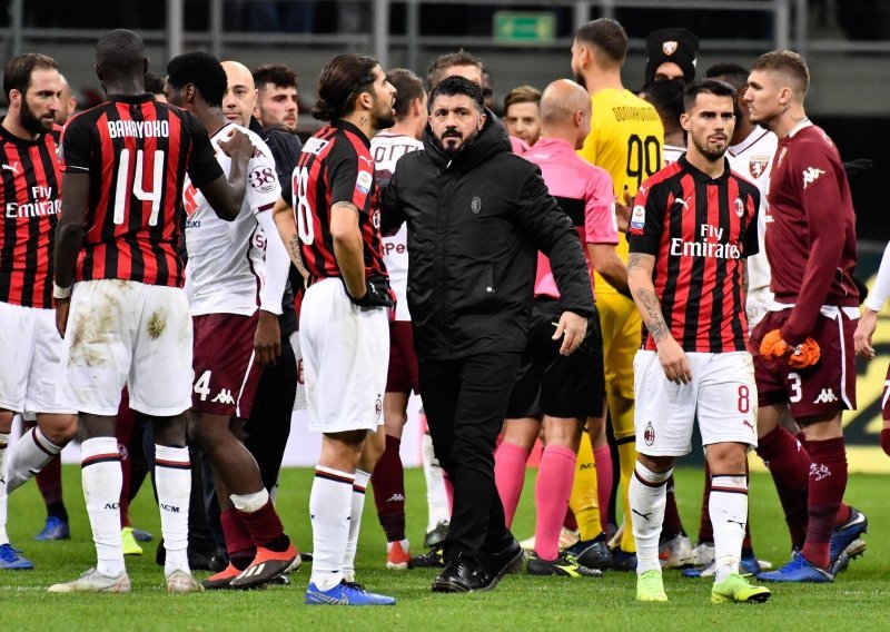 Krah Milana; ispali su iz Europske lige, a kao razlog loše igre naveli su da im je smetala - buka