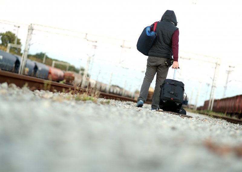 Konačno znamo koliko ljudi se iselilo iz Hrvatske: Brojka je golema, ali u stvarnosti je duplo gore
