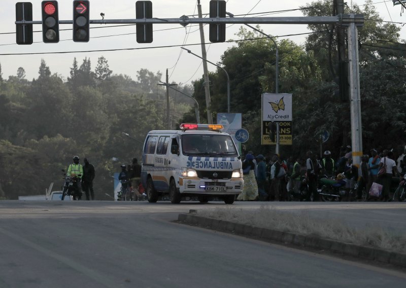 Naoružani napadači ubili 15 ljudi u kenijskom hotelskom kompleksu, odgovornost preuzeli somalski islamisti