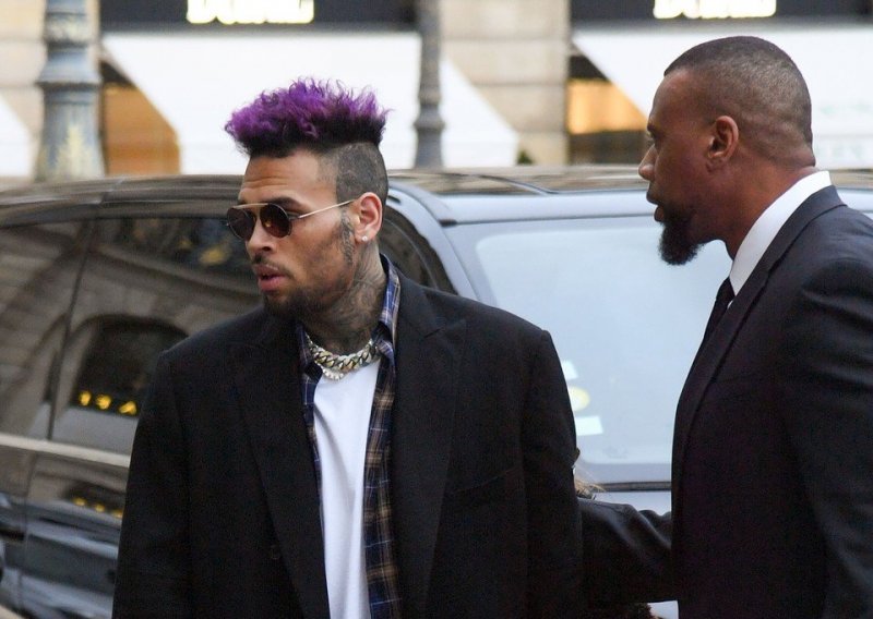 Zbog teških optužbi za silovanje u Parizu uhićen glazbenik Chris Brown