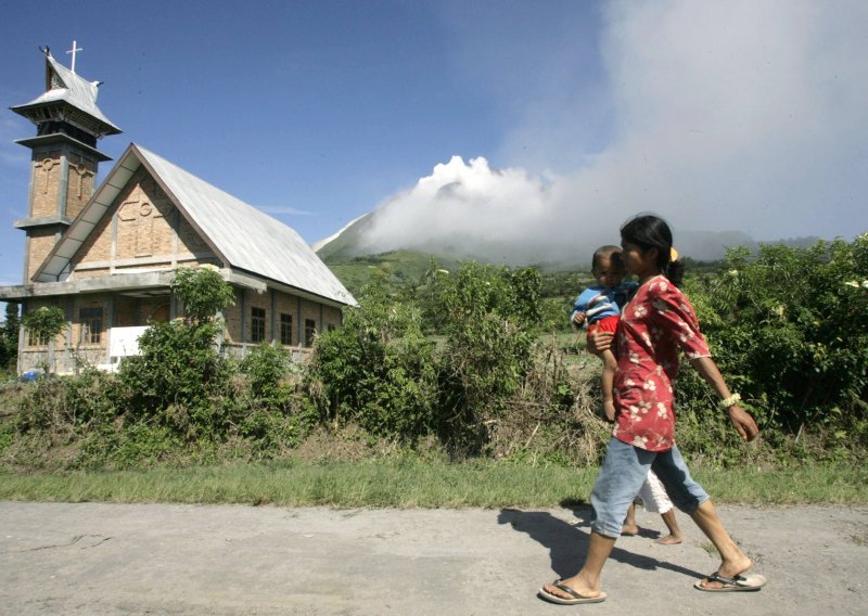 Indonezijski vulkan eruptirao nakon 400 godina