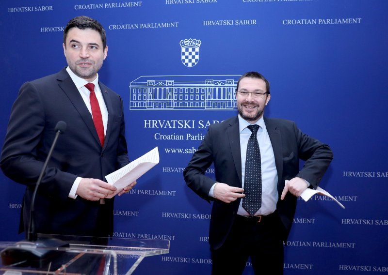 Bernardić: Tražimo da Vlada dostavi svu dokumentaciju propale kupovine aviona pa i famozni non-paper