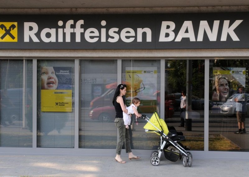 Raiffeisen banka se povlači iz Poljske i Slovenije
