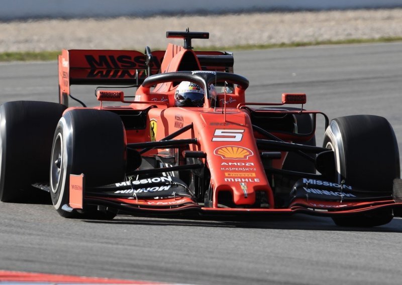 Ferrari s novim bolidom krenuo strahovito u 2019. godini: Smiješi se napokon titula?
