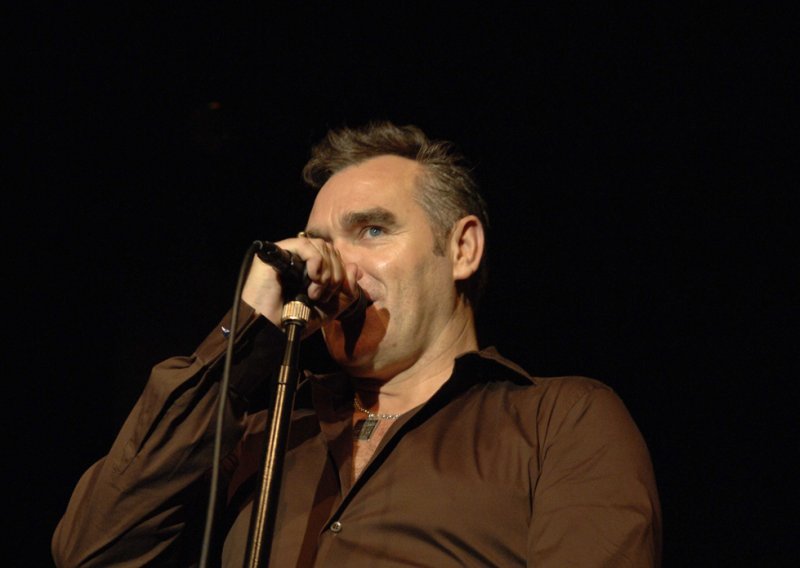 Morrissey na koncertu dobio bocom u glavu