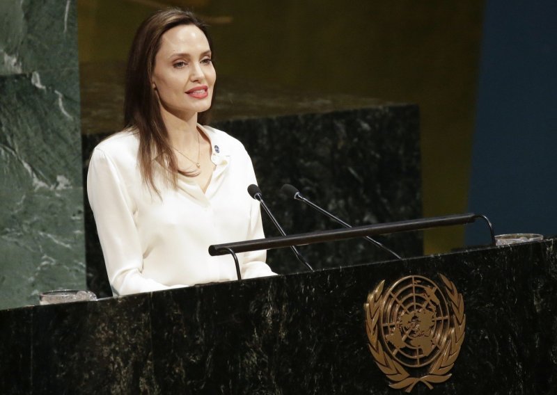20 godina humanitarnog rada je iza nje i polako se vraća glumi: Angelina Jolie progovorila o svojim budućim ulogama