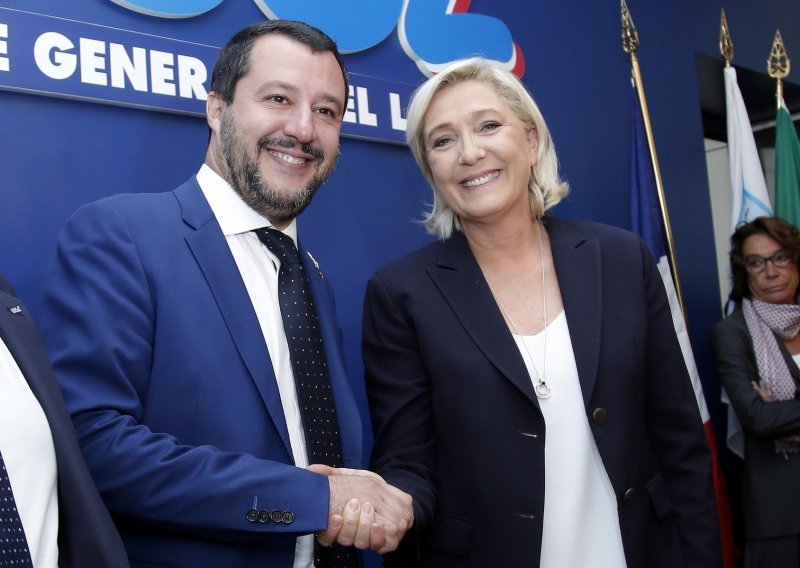 Marine Le Pen se u Pragu založila za "novi europski sklad"