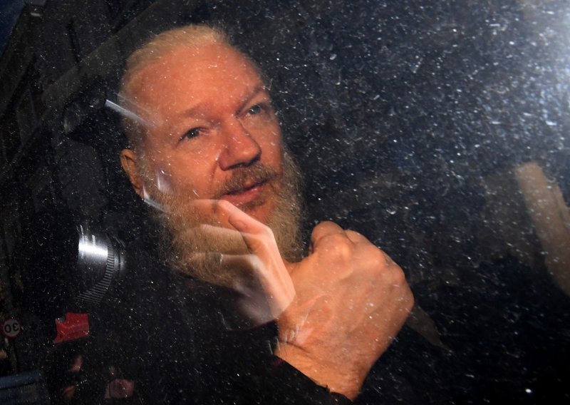 SAD obznanio optužbe za špijunažu protiv Juilana Assangea