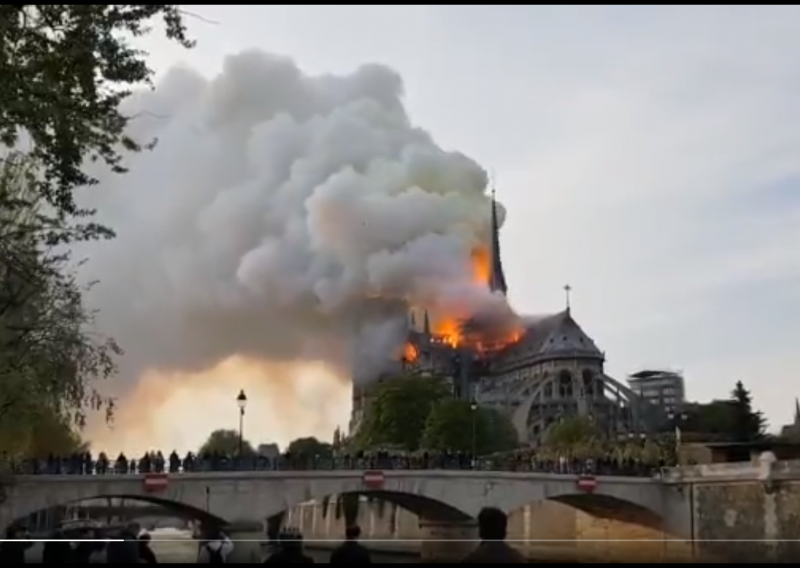 Dodikov trbuhozborac požar u Notre Dameu smatra kaznom za bombardiranje Srbije