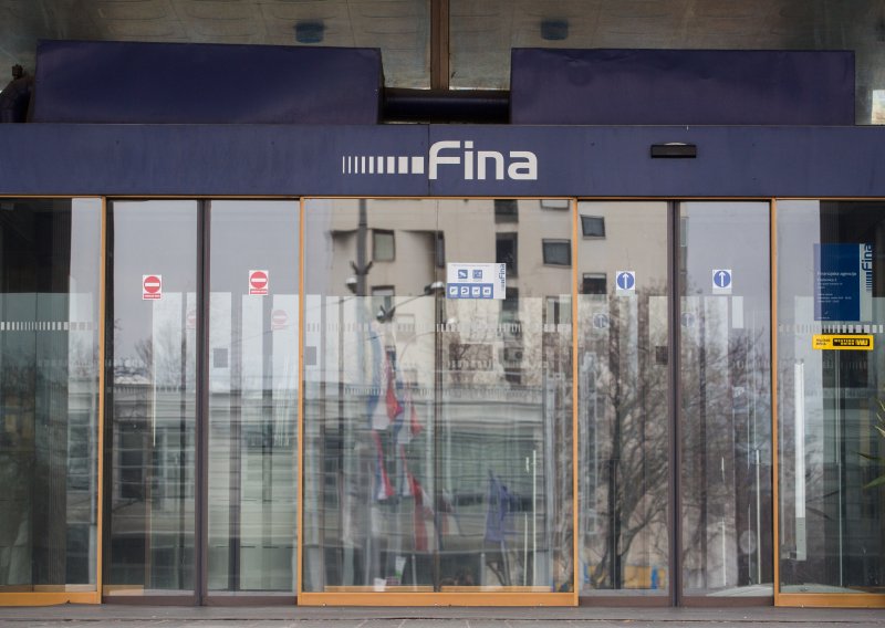 Fina: U Hrvatskoj sve manje poslodavaca ne isplaćuje plaću svojim radnicima