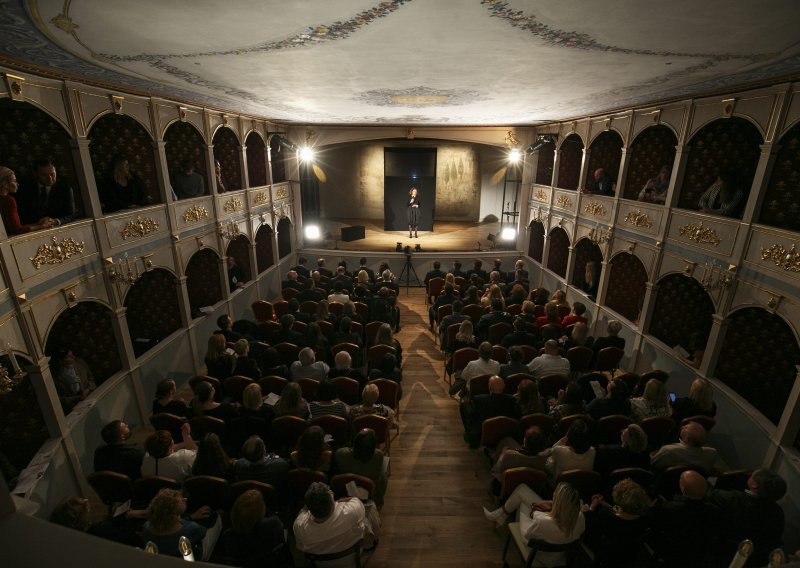 Obnovljeno Hvatsko kazalište iz 1612. otvorilo svoja vrata