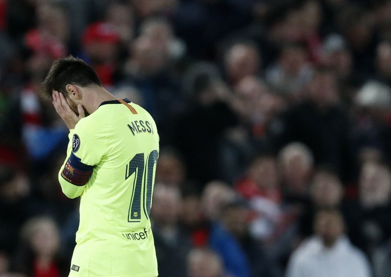 Šokirani Messi nije dva sata izlazio s Anfielda, pa je bus s igračima Barcelone otišao bez njega