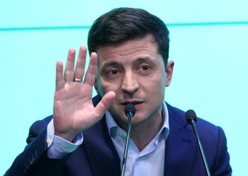 Ukrajinski predsjednik zastupnike svoje stranke traži među građanima, mogu se prijaviti na internetskoj stranici, ali i proći detektor laži