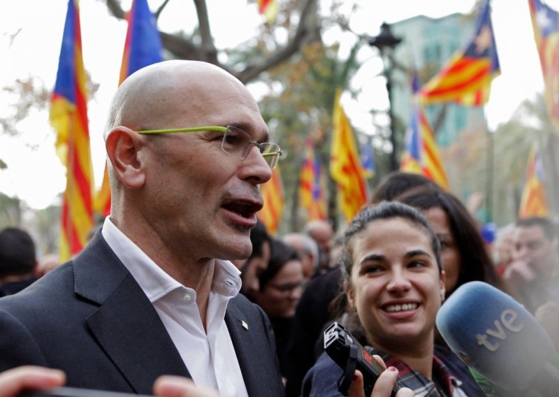 Suspendiran i peti pritvoreni katalonski zastupnik u španjolskom parlamentu