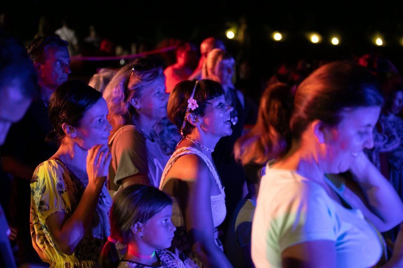 Dubrovnik: Koncert Hari Mata Harija na plaži Banje