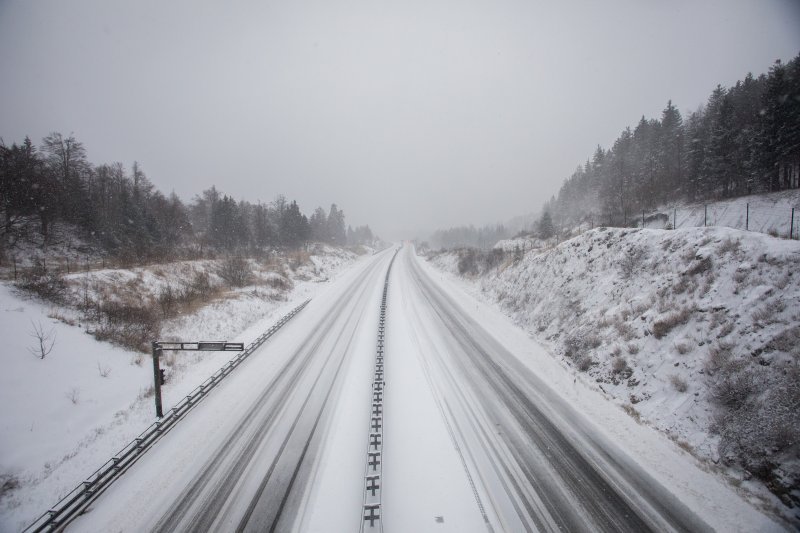 Snijeg na autocesti A6, dionica Rijeka-Delnice