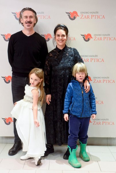 Dražen Čuček s kćeri i Ana Maras Harmander sa sinom