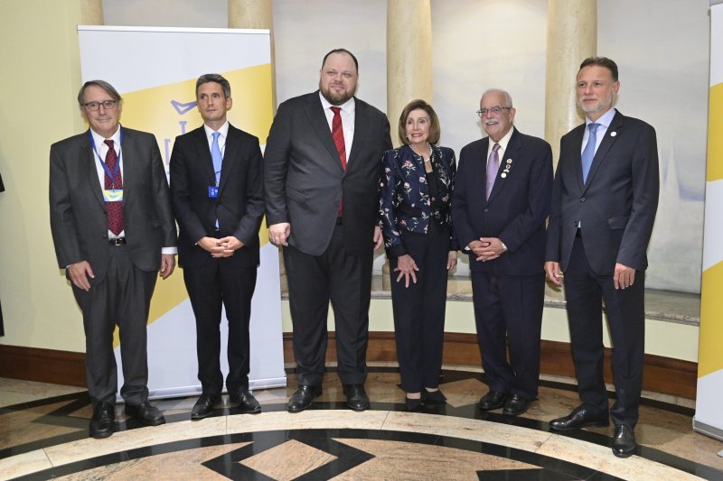 Ruslan Stefančuk, Nancy Pelosi, Gerard E. Connolly, Gordan Jandroković i američka delegacija