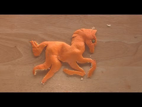 Konj - Orange Origami Art