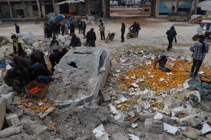 Posljedice zračnog napada u sirijskom gradu Maarrat Misrin