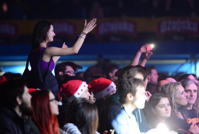 U Domu sportova tisuće ljudi uživalo u Pozitivnom koncertu