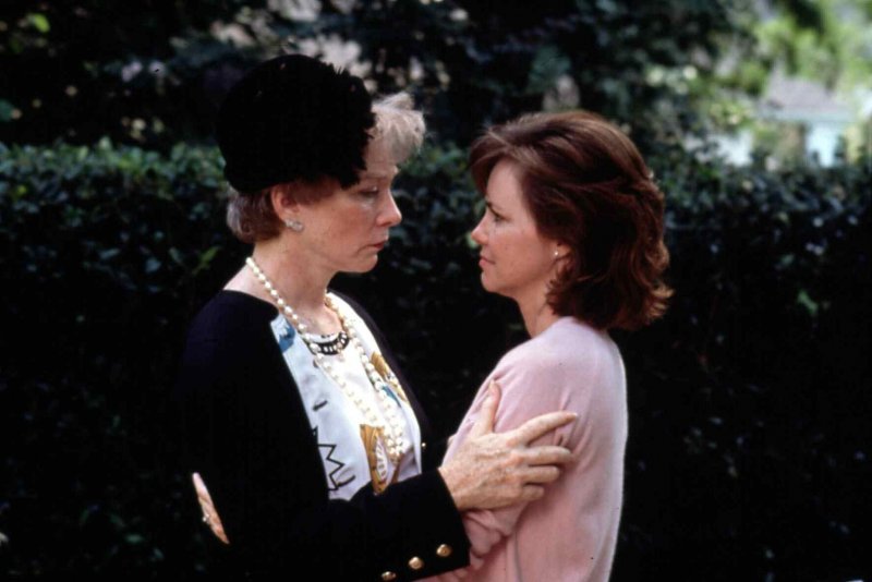 Shirley MacLaine i Sally Field u filmu 'Čelične magnolije'
