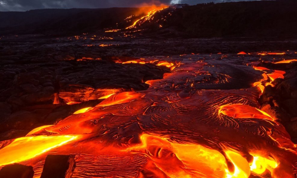 Kaldere, urušeni vrhovi vulkana, odgovorne su za neke od najkatastrofalnijih erupcija i veoma su opasne, upozoravaju znanstvenici