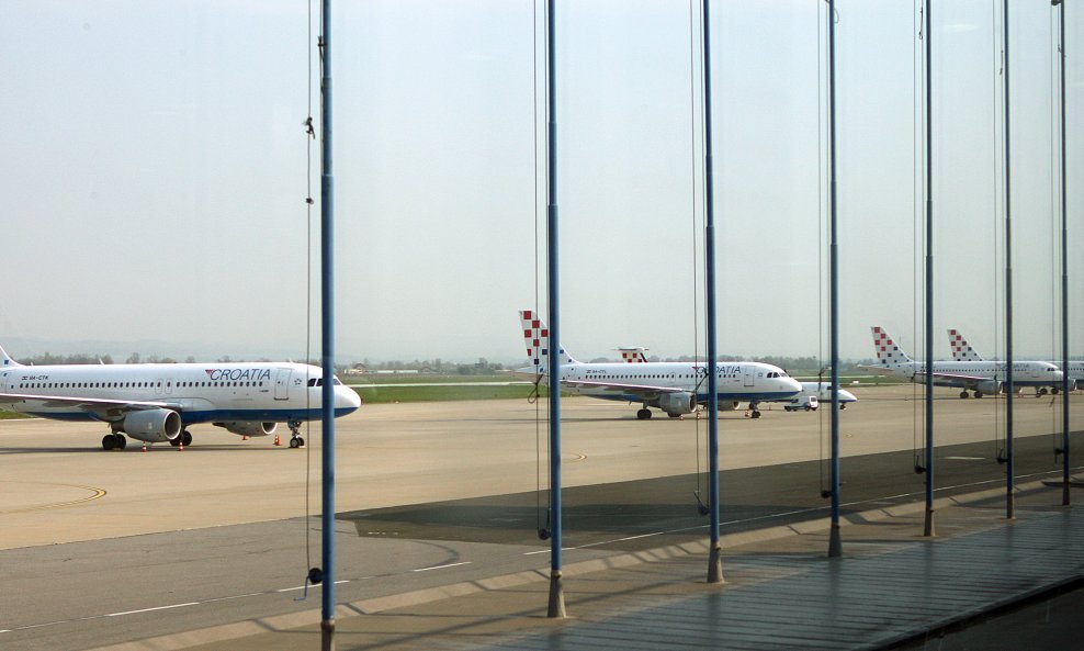 Zrakoplovi Croatia Airlinesa u zagrebačkoj zračnoj luci