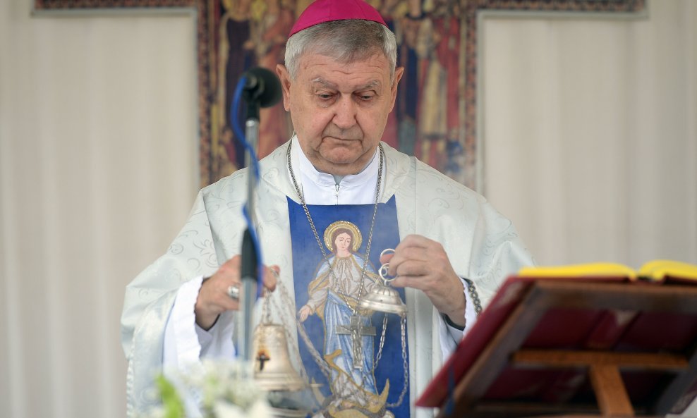 Bivši varaždinski biskup Josip Mrzljak