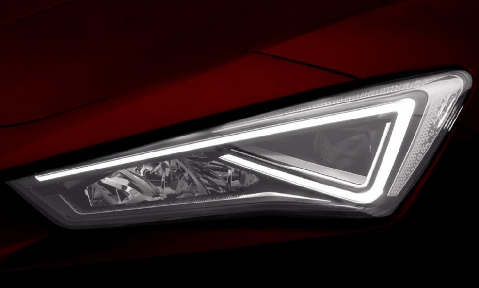 Teaser fotografija prednjih potpuno LED svjetala 4. generacije Leona, koji će imati svoju premijeru 28. siječnja 2020.