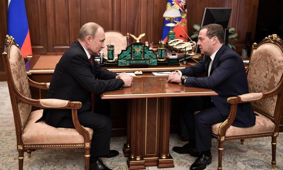 Vladimir Putin i Dimitrij Medvedev