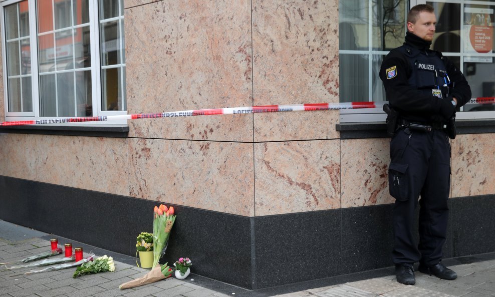 U terorističkom napadu u njemačkom gradiću Hanau ubijeno je 10 osoba.